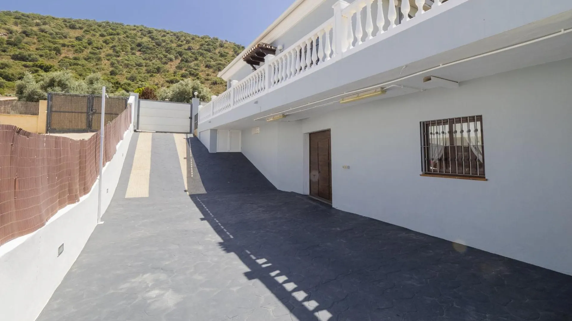 Cubo'S Villa Gabriela Coin